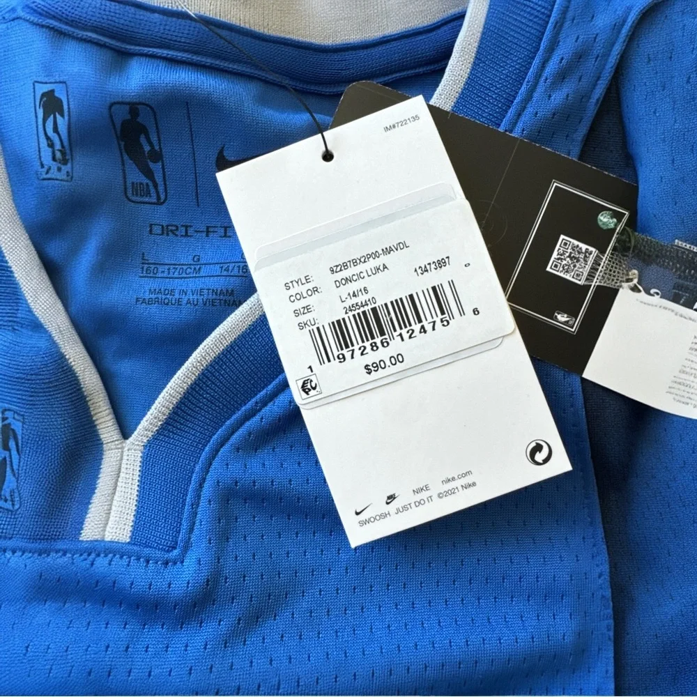 Nike NBA Licensed Dallas Mavericks Luka Dončić Jersey NWT S, M, L, XL Youth